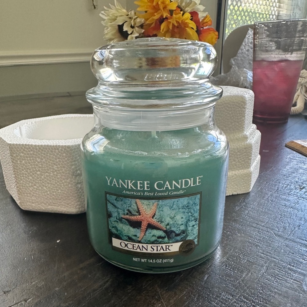 Yankee Candle Ocean Star 14.5 oz Medium Jar Unburned Retired Scent NEW